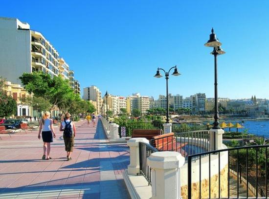 Modern 1Br Apartment Central Location Gzira Экстерьер фото